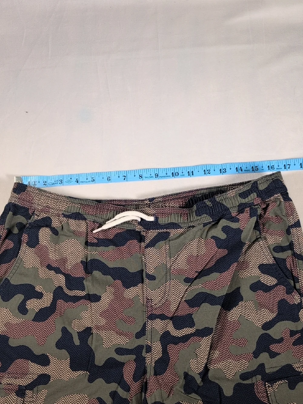 Lands' End Iron Knee Stretch Cargo Jogger PantsCamo Boys Size XXL 18/20 Husky